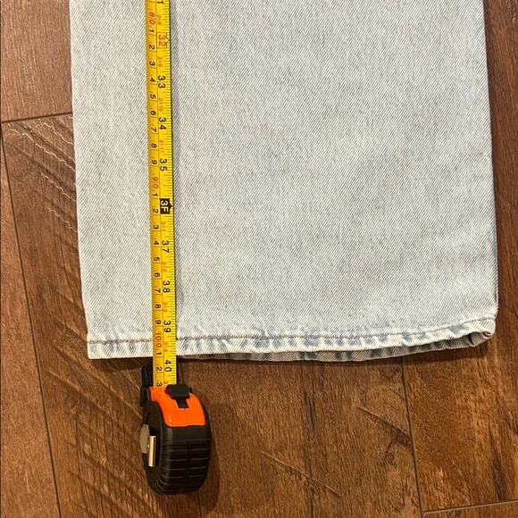 Levi's Light Blue Women's Mid Rise Baggy Jeans - Picture 6 of 10